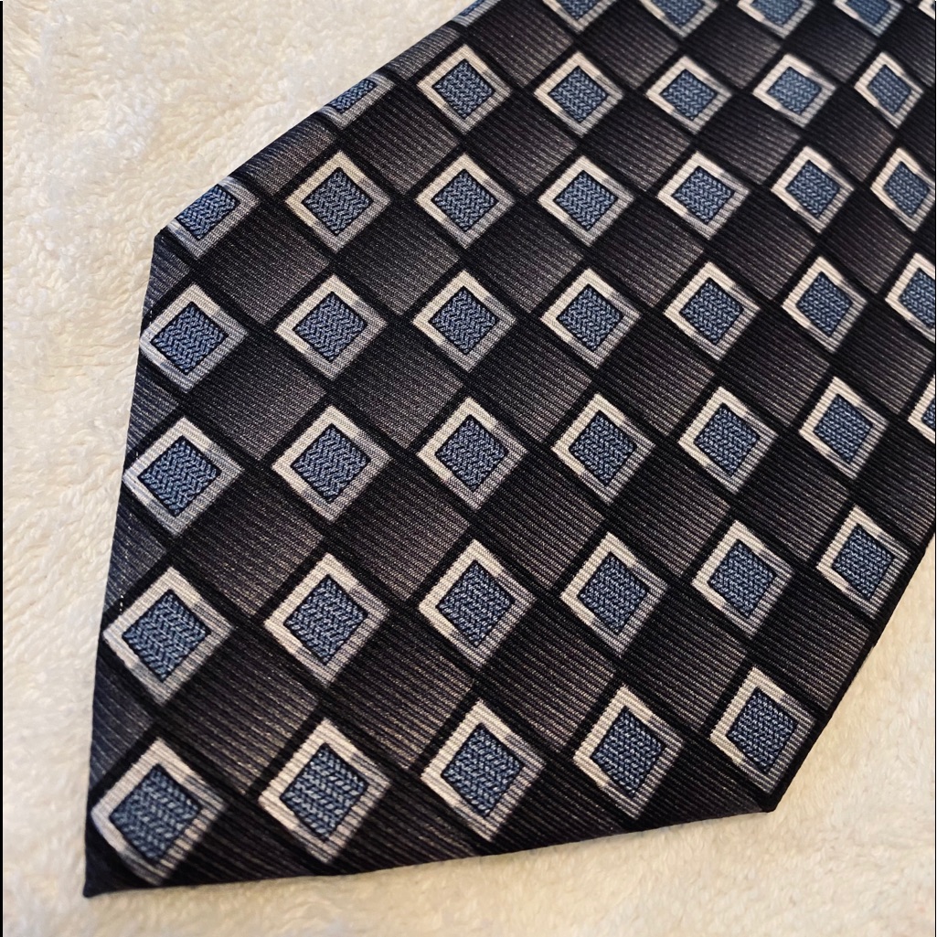 Brand New Trendy Business Tie By Tasso Elba